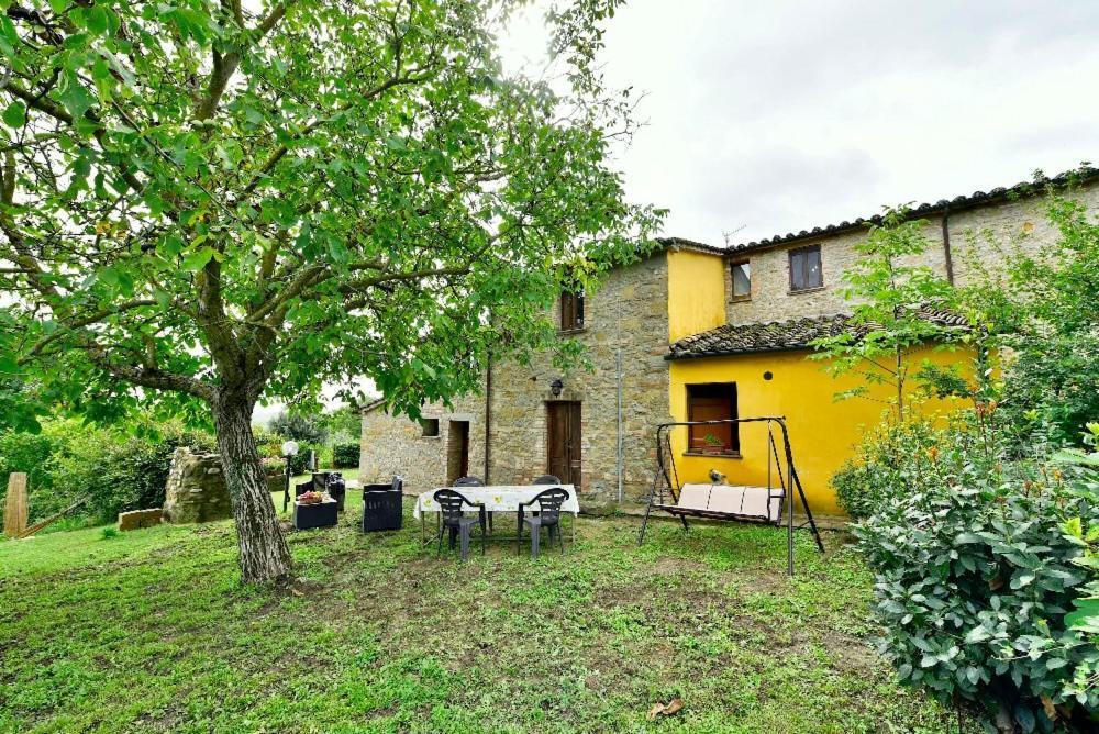 Agriturismo Corvaia Radicofani Εξωτερικό φωτογραφία