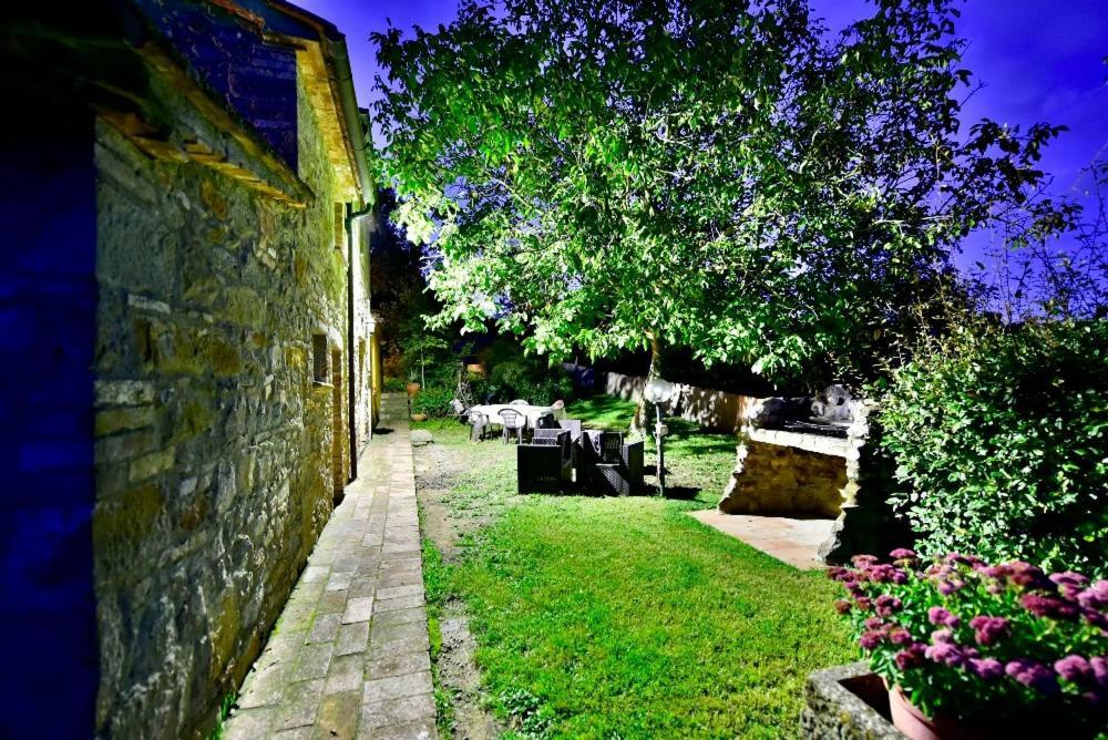Agriturismo Corvaia Radicofani Εξωτερικό φωτογραφία